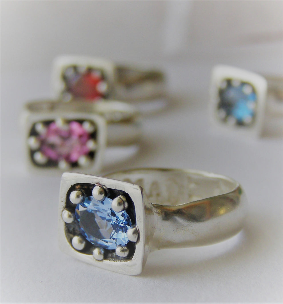 Jewel Box Finger Sparkle